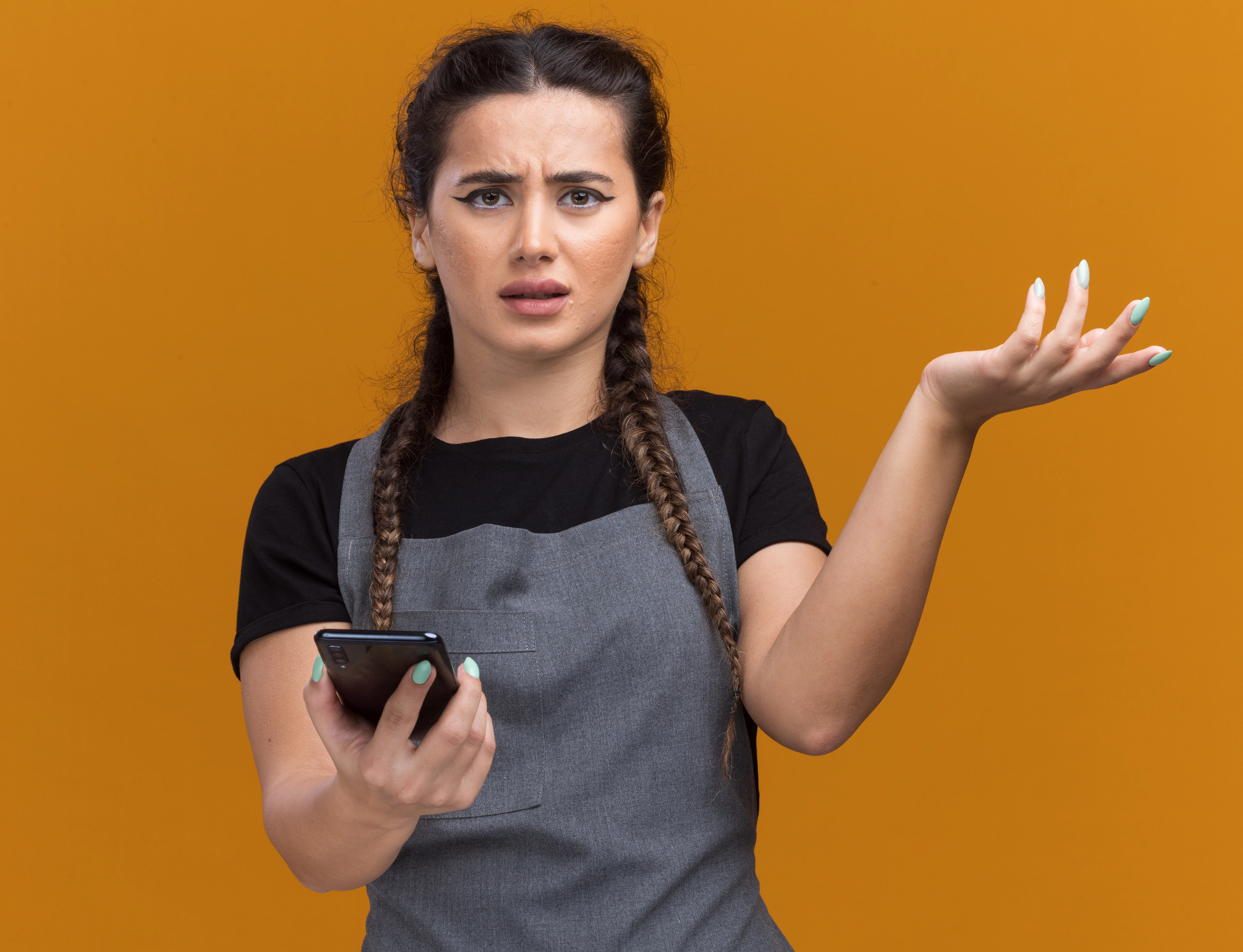 Fake Maid Ads and Scams in UAE: How to Spot Them and Stay Protected